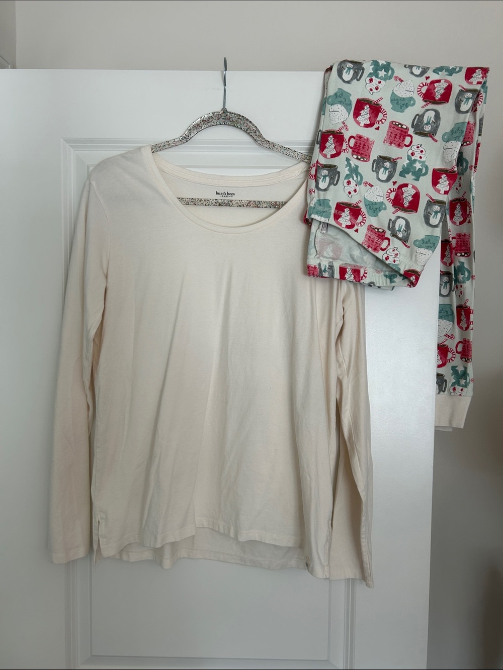 Women’s Cream Long-Sleeve Pajama Top with Holiday Print Pants